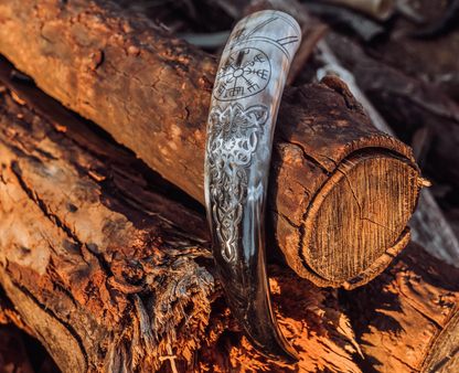 Ravens Flight Drinking Horn